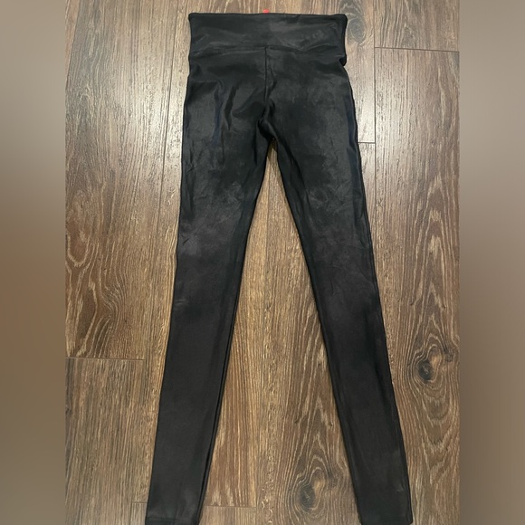 SPANX Faux Leather Leggings - Picture 3 of 4